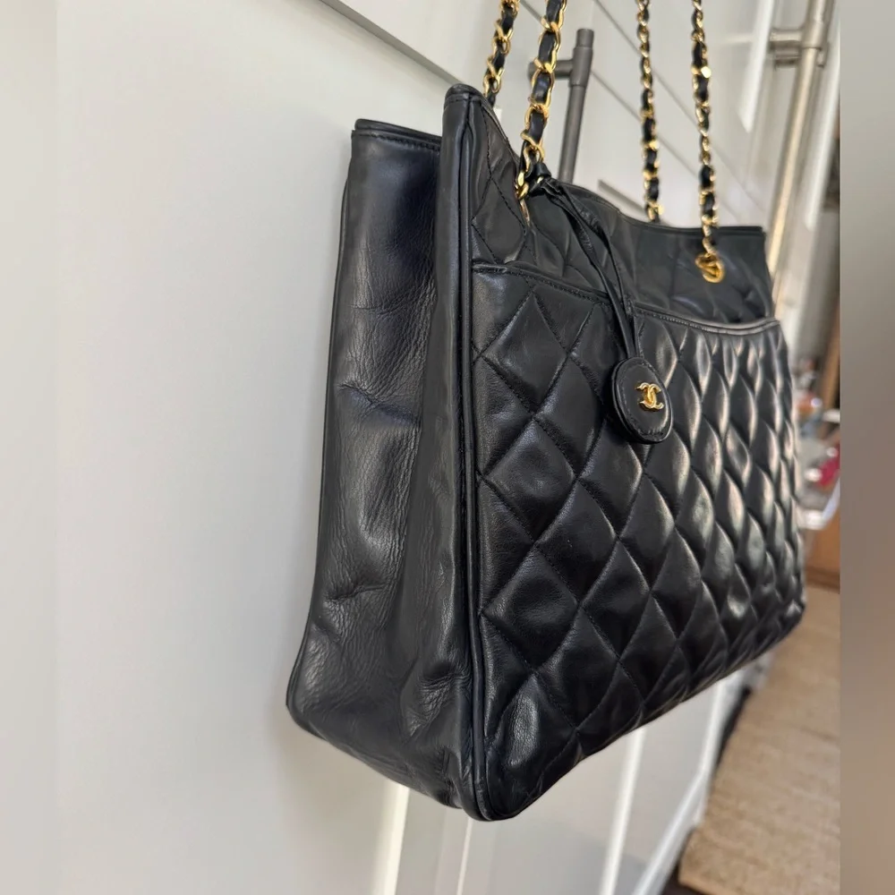 CHANEL Vintage Medallion Tote Black Quilted Lambskin Gold Chain Shoulder Bag - Picture 7 of 16
